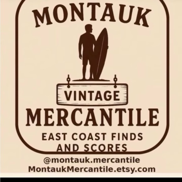 Vintage French Floral Pink Ornate Square Bowl with Gold Trim. Limogues France - Picture 10 of 11